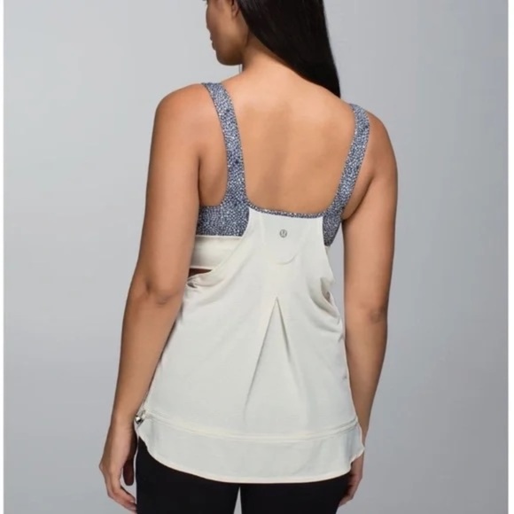 Lululemon Run Times Tank Top - Size 6 - Picture 3 of 15